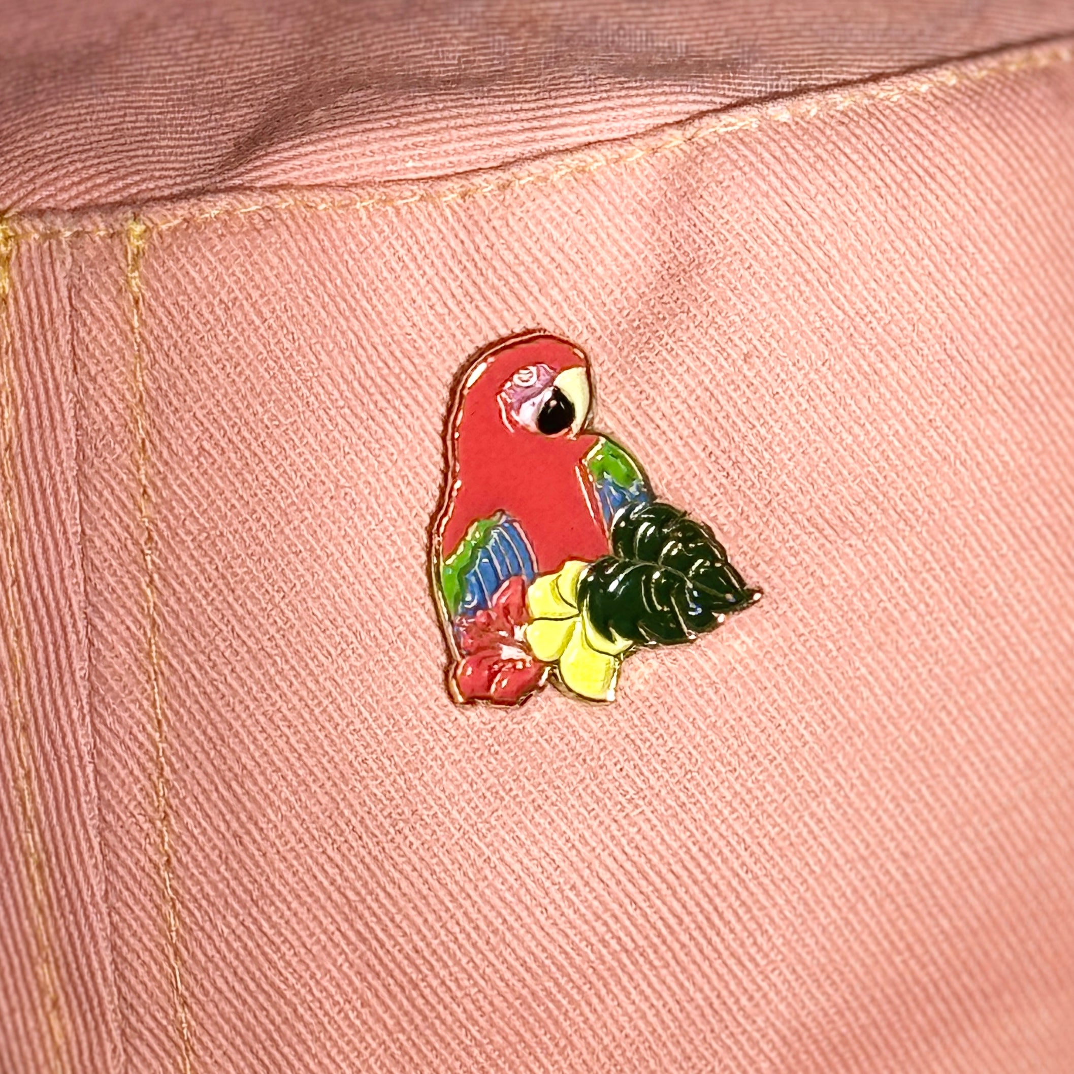 Parrot Lapel pin